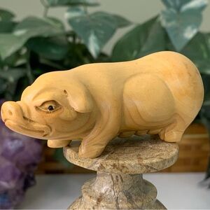 Boxwood Netsuke Pig Figurine Carving Hand Carved Wood Farm Animal Swine 3.4" VTG